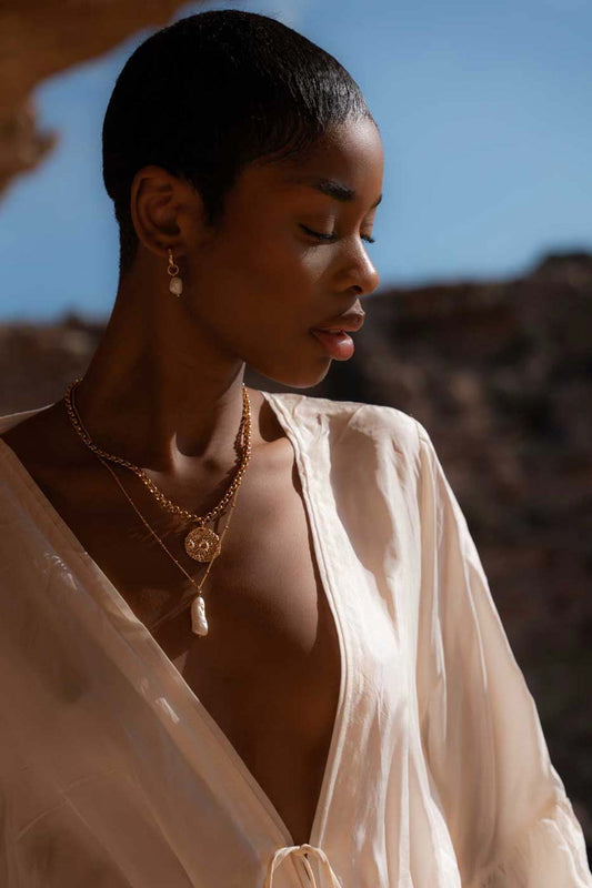 Analyzing image ALESSIA-FRESHWATER-PEARL-NECKLACE-LONG