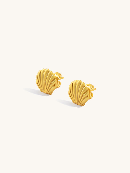 Gold shell-shaped stud earrings