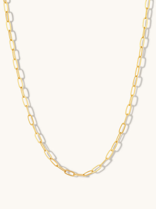 laura-delicate-paperclip-chain-necklace