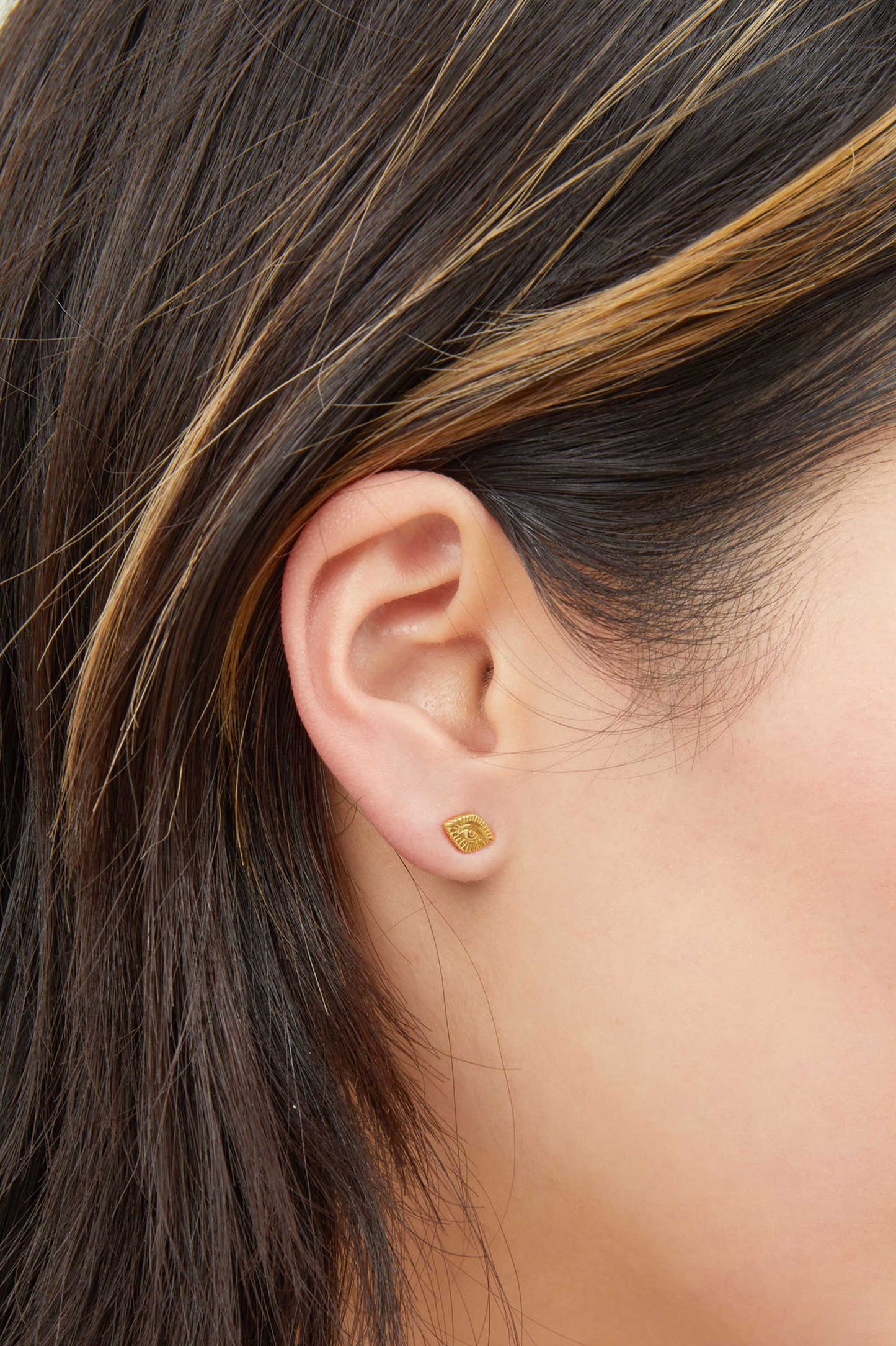     LUMEN-EVIL-EYE-STUDS close up